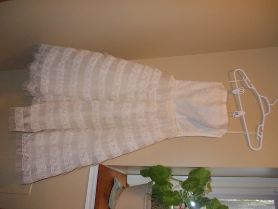 Original 1957 off white lace prom dress