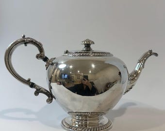 Vintage Reed & Barton Silver Plate Teapot