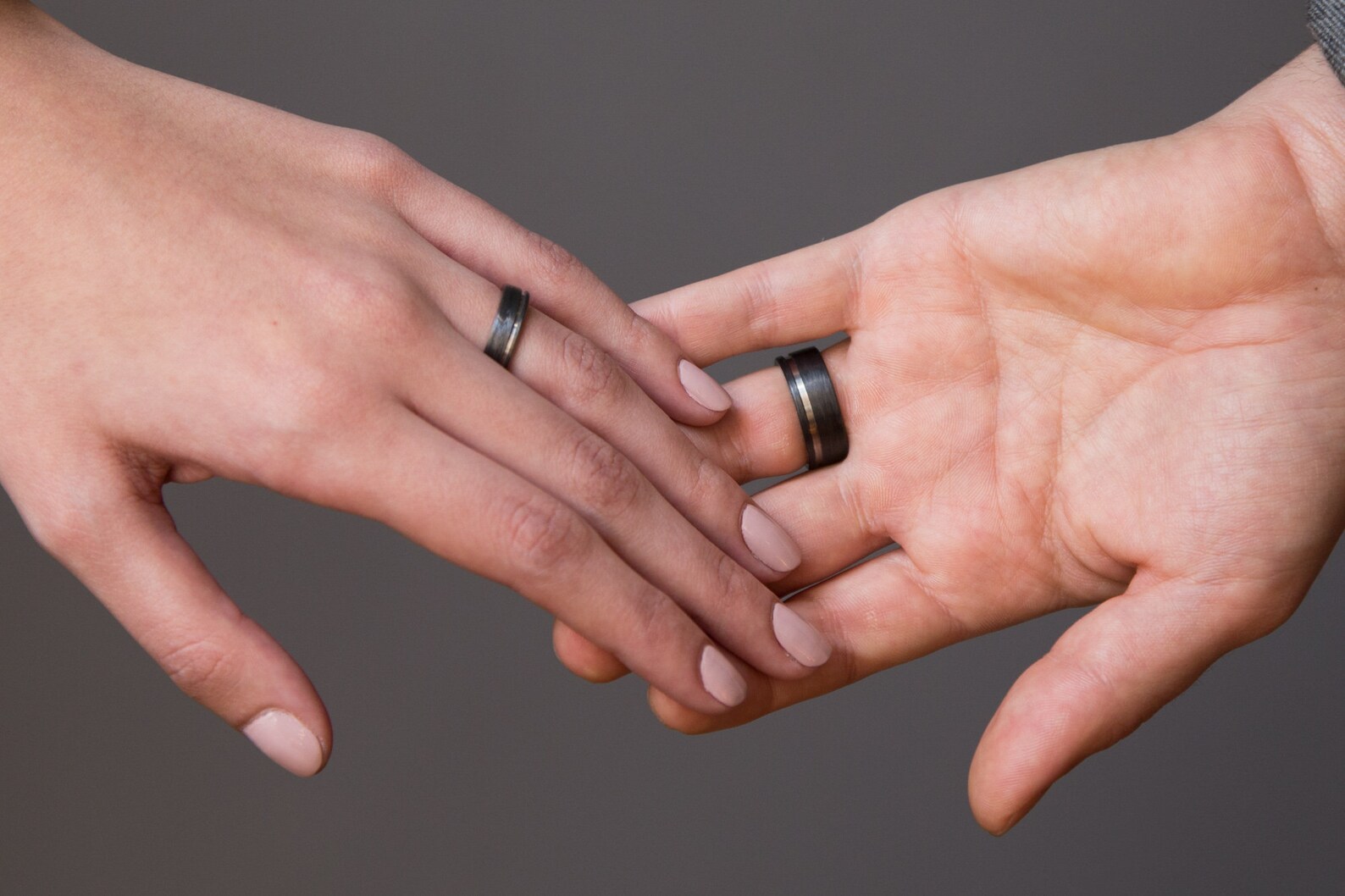 Carbon Fiber Wedding Ring Set With Low Relief Solid Carbon Etsy