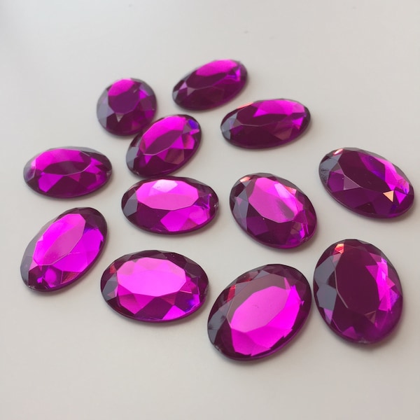 New acrylic lucite faceted cabochon - Magenta pink - 18x25mm oval - 12 pieces