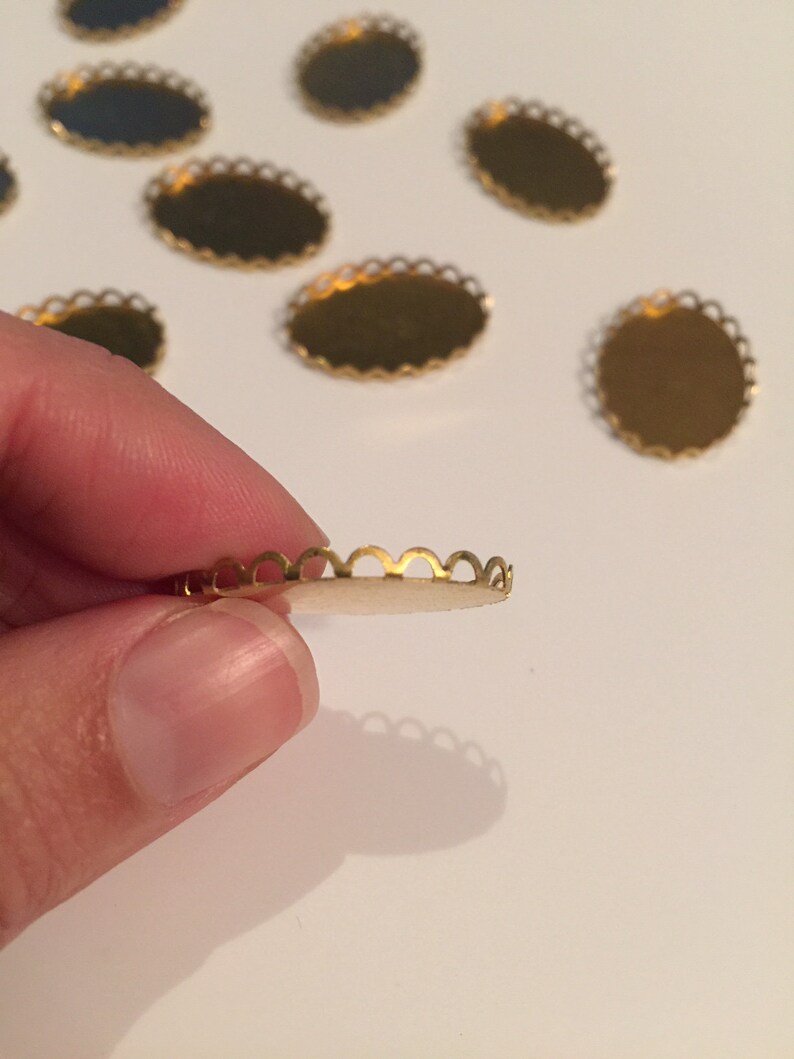 10 or 100 pieces 50 20 Lace edge oval cabochon settings 19x26mm