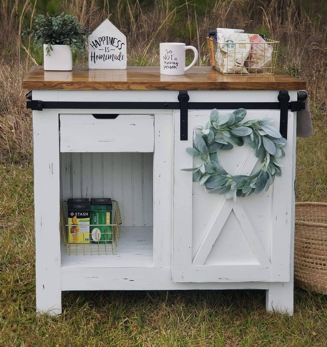 Farmhouse Barn Door Bar