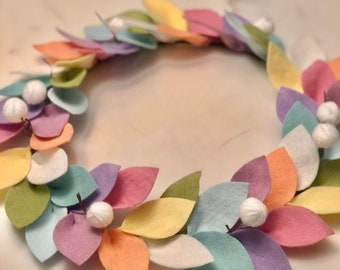 Spring & Summer Felt and Yarn Ball Wreath #feltwreath