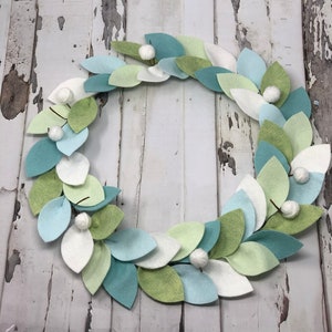 Contemporary Modern Felt Wreath #feltwreath