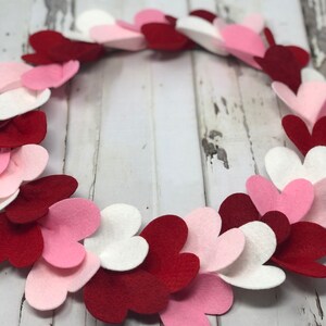 Felt Valentines Day Wreath, Front Door Decor, Decorative Wreath, Felt Wreath, Heart Wreath, Valentines Day Decor image 6