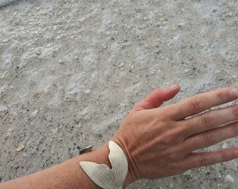 Hand made mermaid tail bracelet made by me.