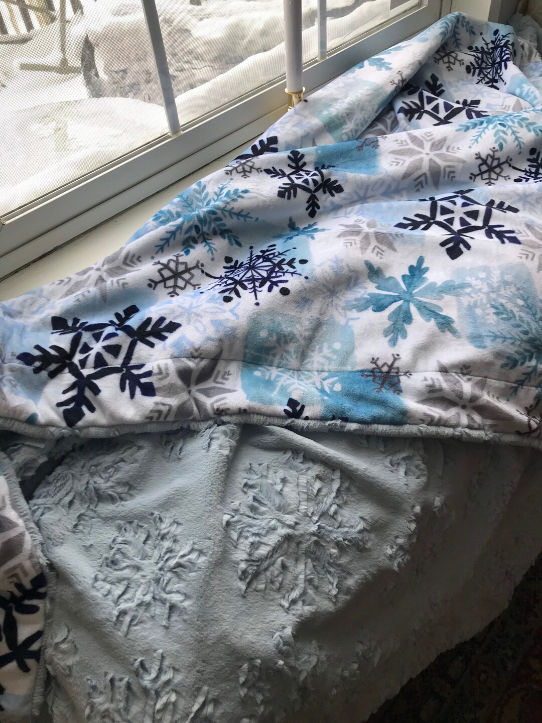 Snowfall Minky Blanket, Christmas Gift, Snowflakes Minky, Luxuriously