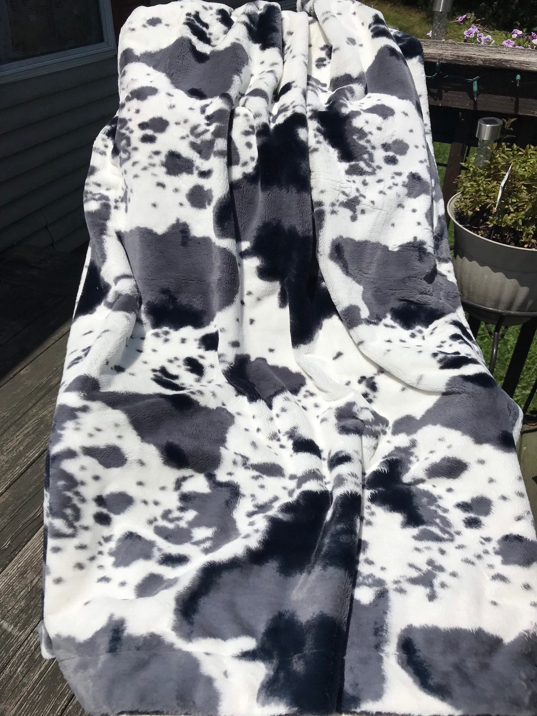 Luxe Cuddle Calf Bessie Minky, Dark Blue Fabric, Minky Fabric By The Yard
