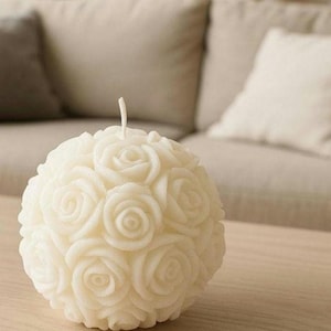 Rosebud Candle, Gift for Mom, Gift for Sister, Mothers Day Gift, Choose your own Scent, Rose Candle, Gift for Wife, Bridesmaids Gift