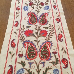 Suzani table runner - Antique small table cloth, 47 x 188 cm / 18.5 x 74 inch