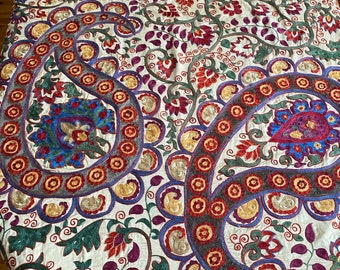 Suzani silk wall hanging tapestry - Uzbek tablecloth, 50.4 x 84.6 inch / 128 x 215 cm