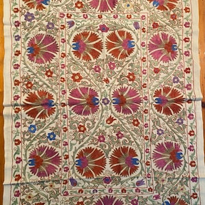 Suzani wall hanging - Uzbek tablecloth, 91 x 134 cm / 35.8 x 52.8 inch