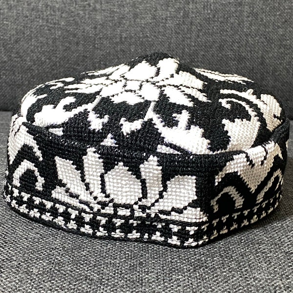 Bucharian kippah - Uzbek kufi hat tubeteika in 4 sizes: 56, 57, 59, 60 cm / 22, 22.4, 23.2, 23.6 inch