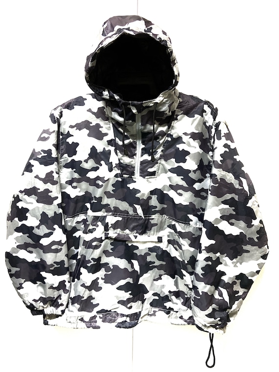 Japanese Designer Camo Puffer Jacket With Hoodies