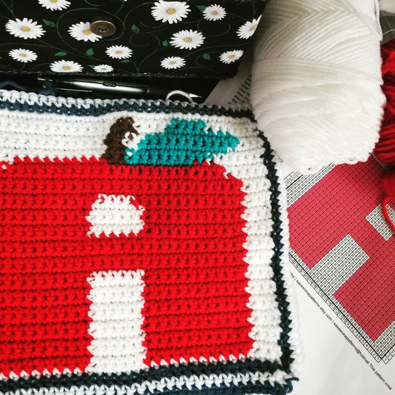 ABC crochet, blanket pattern, blanket, play mat, row by row, grid, single crochet, C2C, written, cross stitch, afghan, graphgan, Alphabet image 3