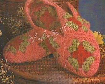 Vintage Crochet Pattern Granny Square Slippers PDF Instant Digital Download Retro Floral House Shoes for Women Slipper Socks Christmas Gift