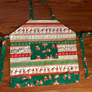 Fun,Functional,Reversable Christmas Apron