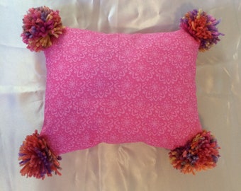 Pom-pom doll pillow