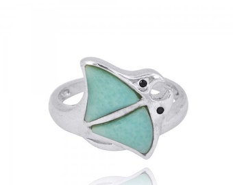 Sterling Silver Manta ray Ring // Larimar and Black Spinel ring - Manta-ray Jewelry // sea life and Nautical jewelry inspired by the ocean
