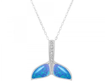 Walvisstaart ketting-sterlingzilver walvisstaart gesimuleerde blauwe opaal hanger - Sea Life Beach zilver 925 sieraden - nautisch thema - handgemaakt