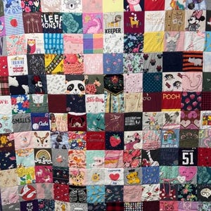 Memory Quilt: Handmade Keepsake Quilt from Baby Clothes