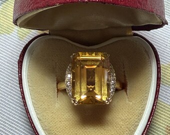 Anillo EFFY de citrino de 14k con diamantes, color amarillo limón.