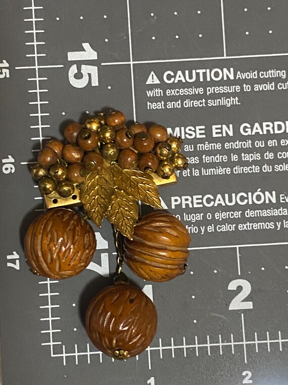 Miriam Haskell Walnut Brooch Frank Hess - image 5