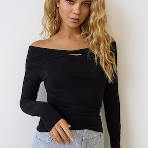 Off-Shoulder Long Sleeve Top – Black Cotton Jersey Tee