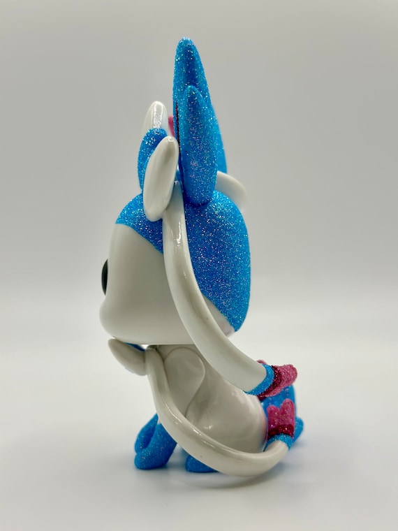Amazon.com: Pokemon - Sylveon Pop! Vinyl Figure (Bundled