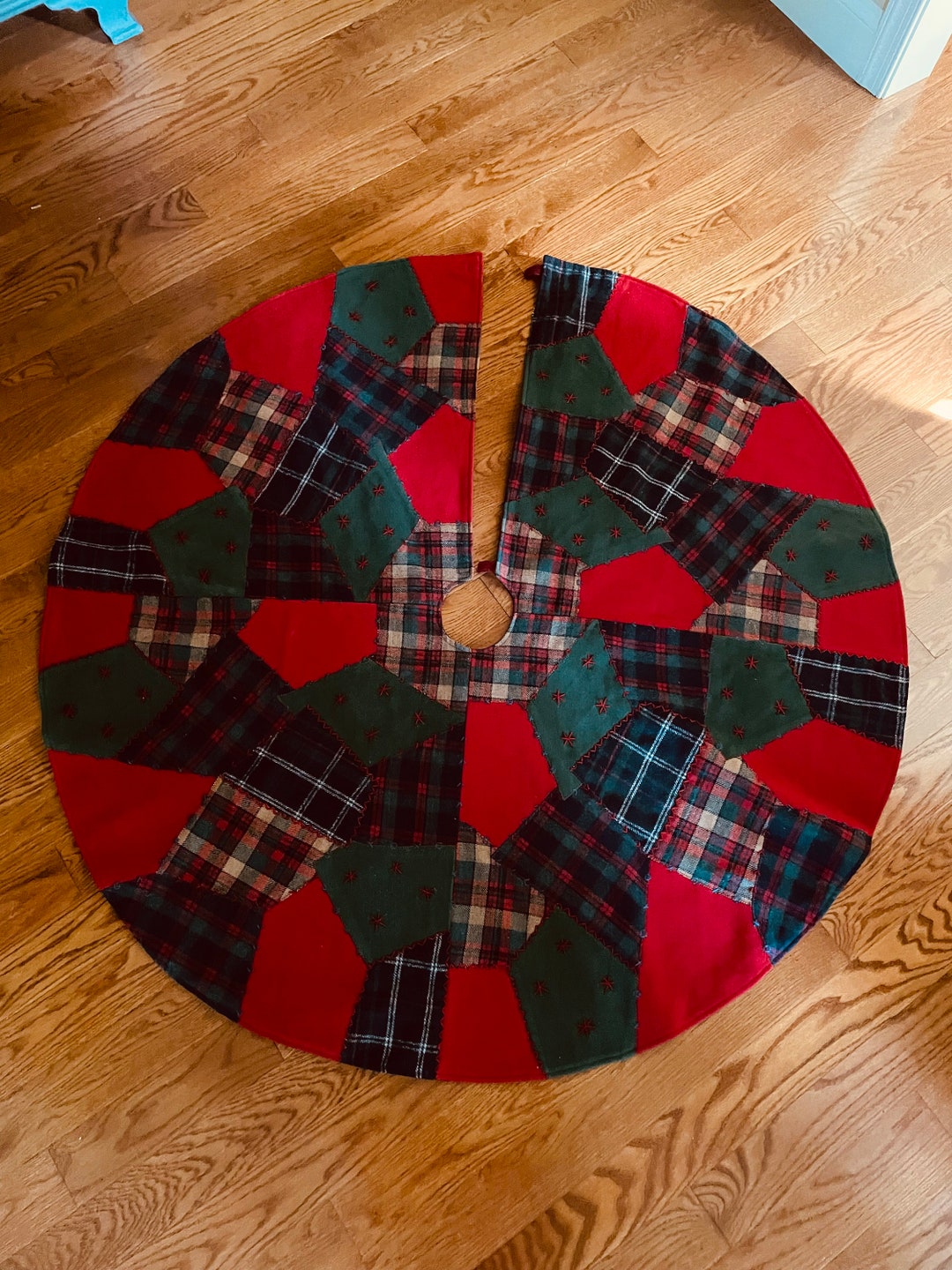 Wool Christmas Tree Skirt 
