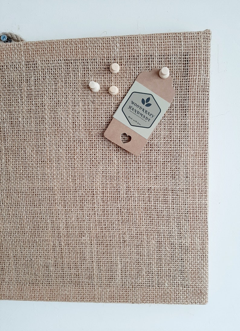 Small Burlap Cork Board: Hessian Fabric Pin Board (30 X 45CM) afbeelding 2