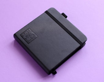 Sakura Black Mini Sketchbook - 12 x 12 cm - Hardback 140gsm Sketchbook