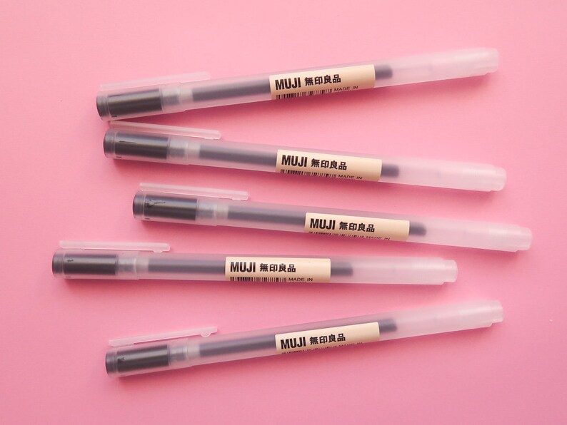 0.5 black muji pen