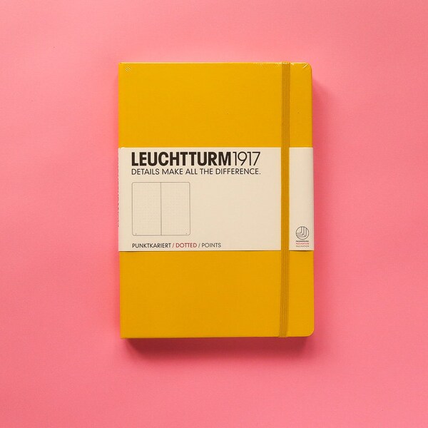 Leuchtturm 1917 A5 Bullet Journal con puntos - Amarillo sol