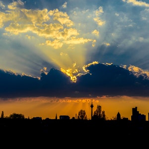 Düsseldorf Skyline Sunset Photo Printing on Alu-Dibond image 1