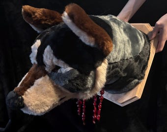 Faux Taxidermy Wolf Head Fake Mounted Animal