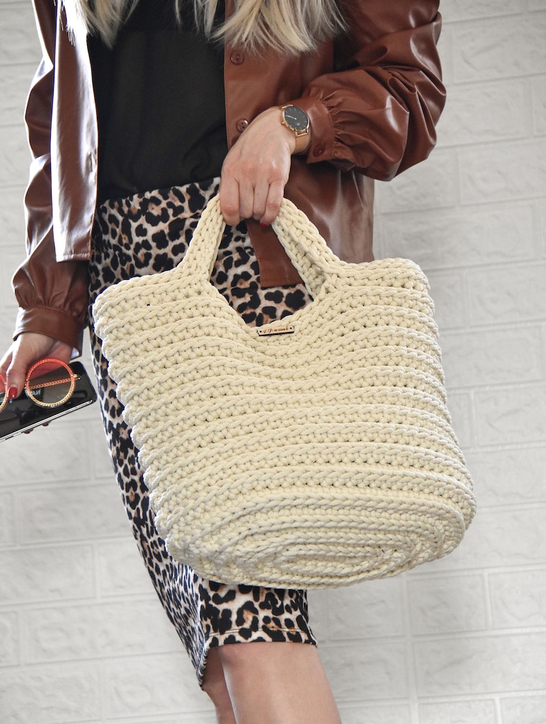 Sacs au crochet faits à la main, sac fourre-tout d'été, grand sac à main crème. image 3