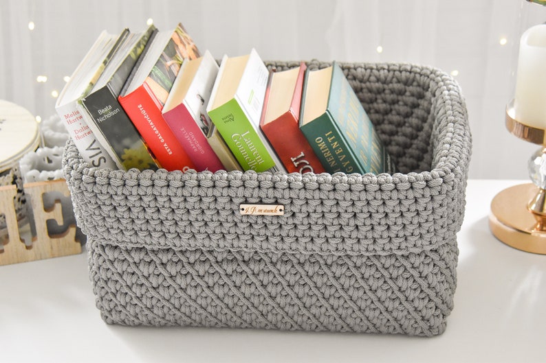 Wood bottom crochet basket / Rectangle book basket/ Crochet storage bin/ Fabric box image 5