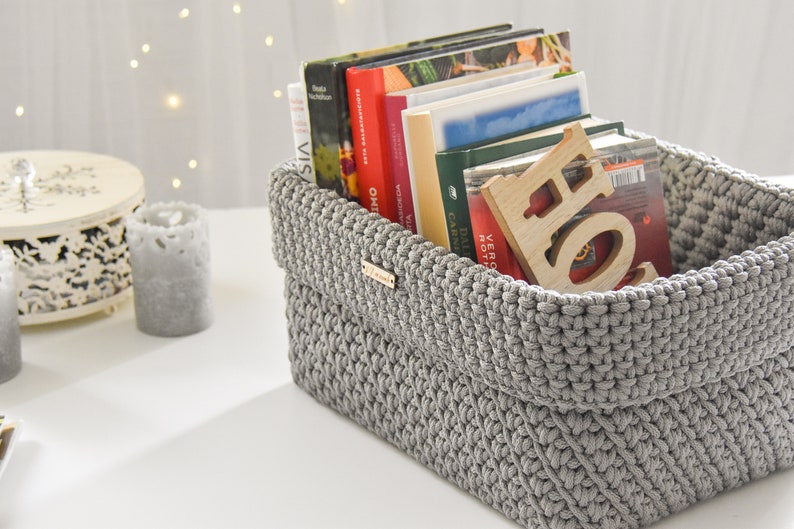 Wood bottom crochet basket / Rectangle book basket/ Crochet storage bin/ Fabric box image 4