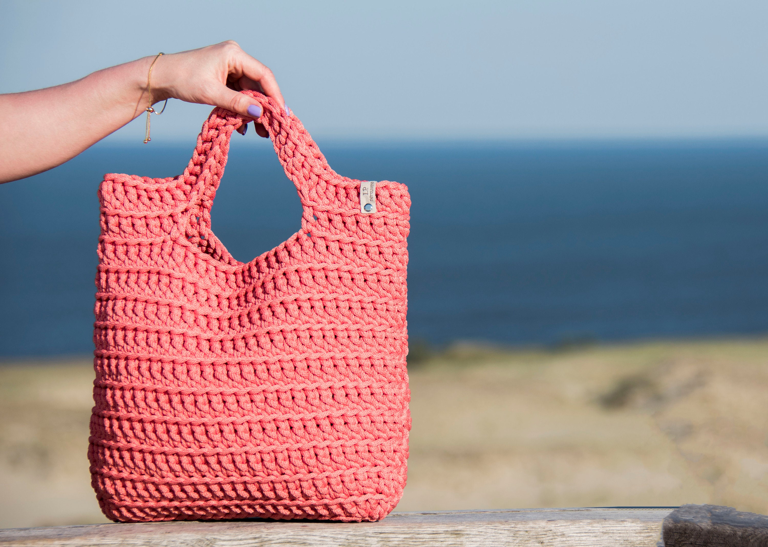 Coral pink bag deals