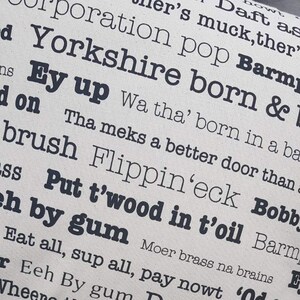 Yorkshire Phrases Sayings Regional Home Moving Housewarming Black Cream Feather Yorkshire Dialect 100/% Cotton Cushion
