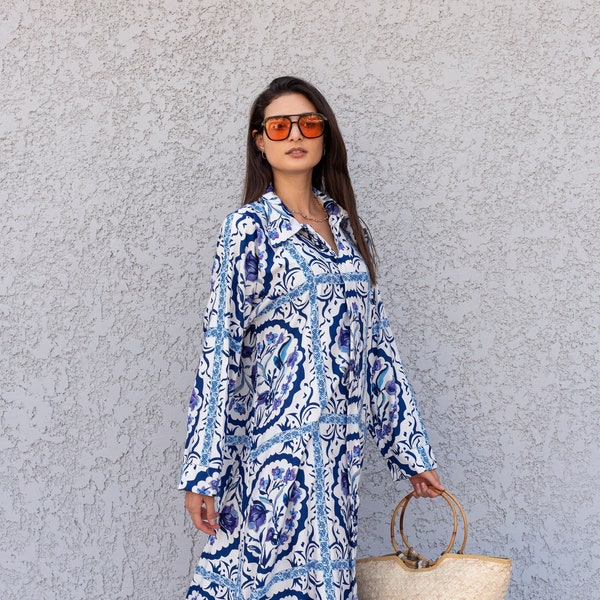 Belle robe caftan imprimée bleue, caftans pour femmes, robe caftan bohème, caftans pour femmes, caftan long d'été, caftans, caftan