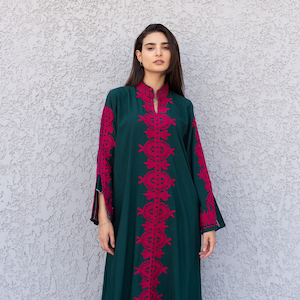 Elegant green embroidered kaftan dress, Cotton caftan max dress, Long sleeve caftan, Chic embroidered caftan, High quality Egyptian cotton