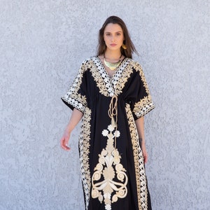 Elegant Black Silver/Gold embroidered kaftan dress, cotton Kaftan, Ramadan caftan, women kaftans, caftans for women, caftans, summer kaftans