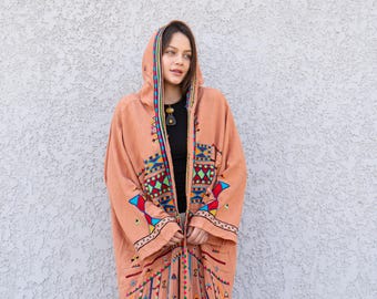 Kimono in cotone ricamato a mano Siwa, stile boho oversize, pezzo unico.