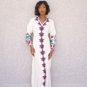 Chic White embroidered cotton Caftan, caftans for women, Kaftans, embroidered Caftan dress, Caftan maxi dress, Caftans for women, Caftans