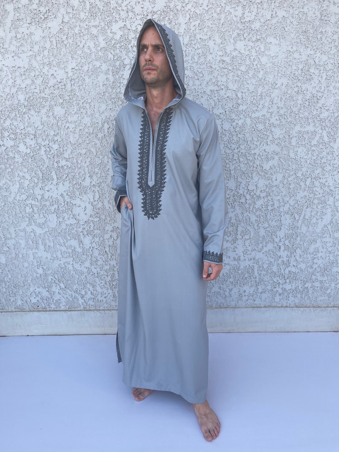 Luxurious Hand Embroidered Men Kaftan, Egyptian Cotton Men's Caftan, Men's Kaftan, Caftans for
