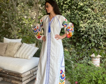 Caftan d'été blanc bohème, robe caftan en coton à manches longues, robe caftan brodée colorée, robe longue caftan, caftans pour femme, caftans