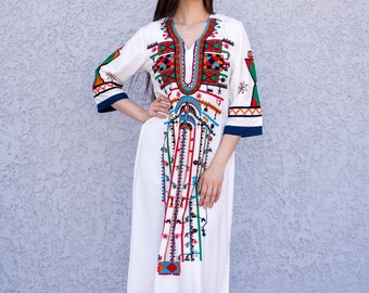 Siwa White Tunic embroidered kaftan, Bohemian embroidery tunic dress, Egyptian cotton, Resort caftan, Summer, party, casual, home dress
