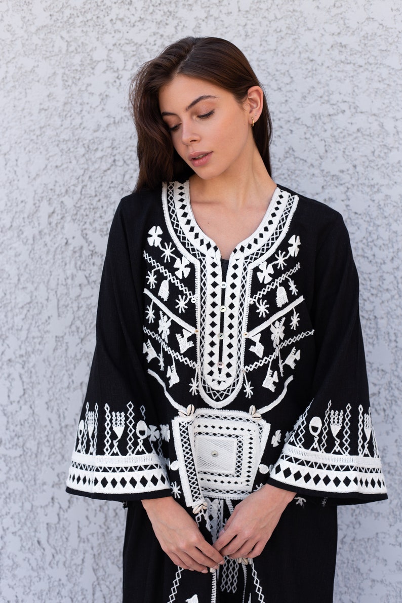 Stunning Black Siwa Embroidered Linen Caftan Cotton/linen Etsy